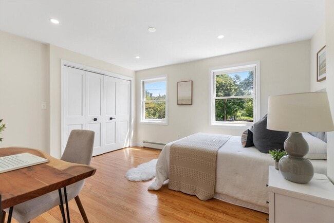 Building Photo - 29 Cottage St