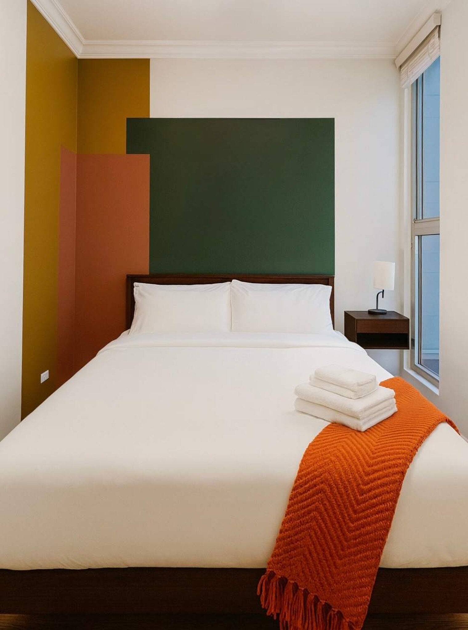 Building Photo - 1249 W Madison St