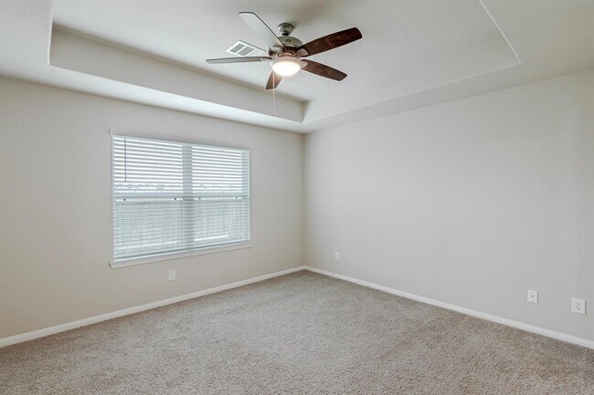 Building Photo - 4922 Blue Jacaranda Wy