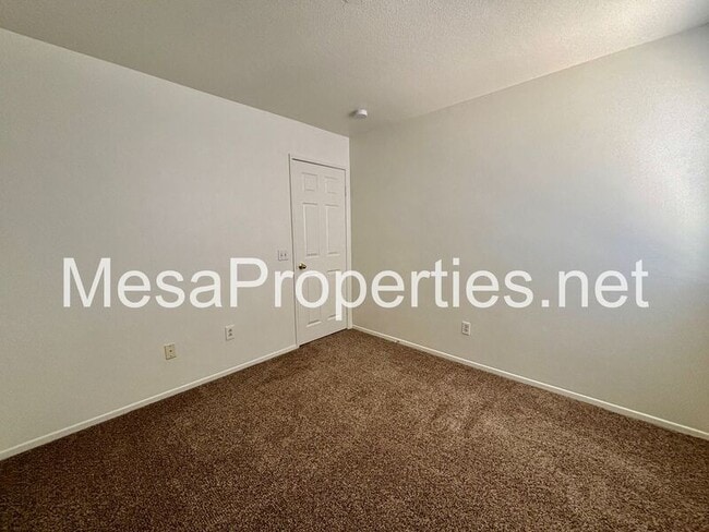 Building Photo - 15083 Brown Ln
