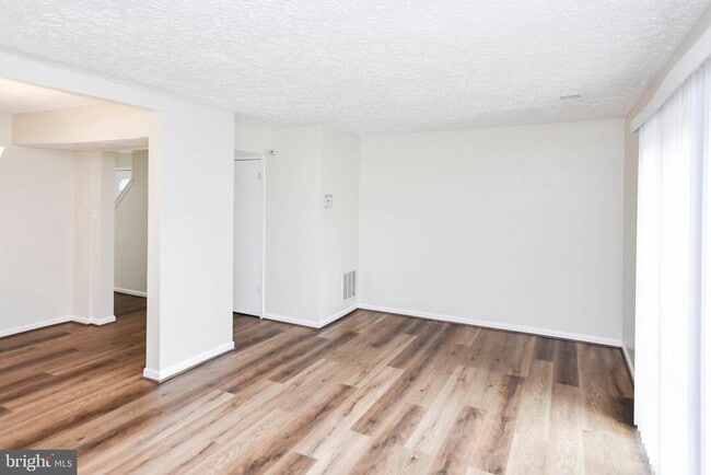 Building Photo - 2115 N Anvil Ln