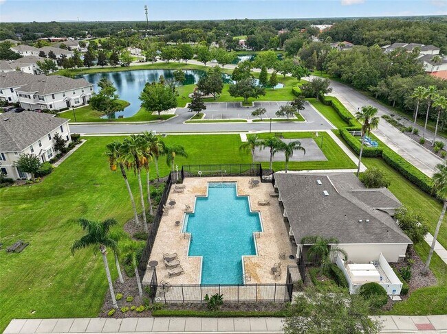 Building Photo - 817 Ashentree Dr