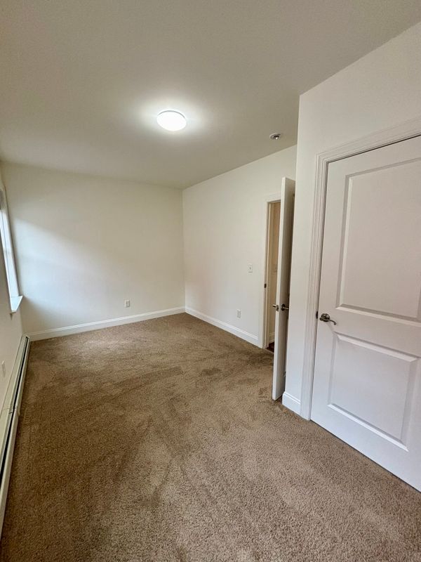 Building Photo - 476 Terrace Blvd