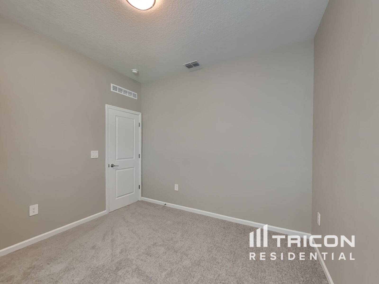 Building Photo - 745 Honeyrock St