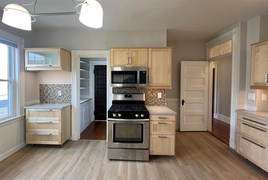 Building Photo - 107A Oxford St