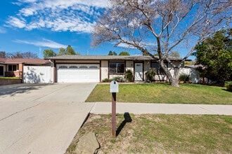 Building Photo - 14773 Stanford St