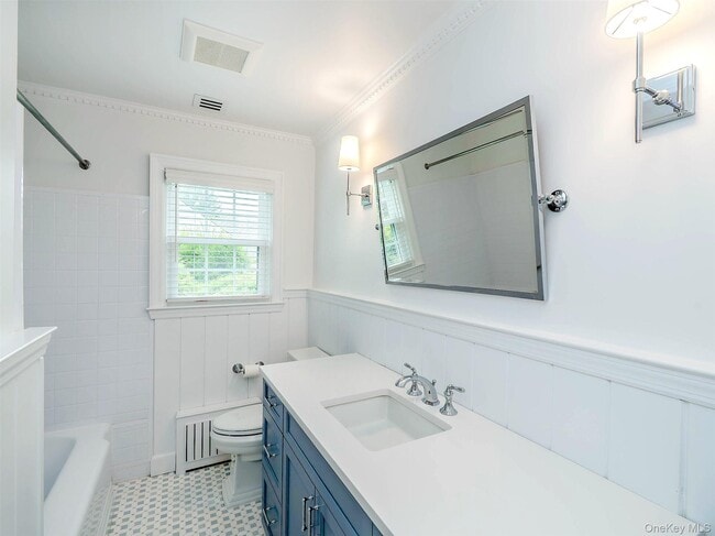 Building Photo - 14 St Pauls Pl