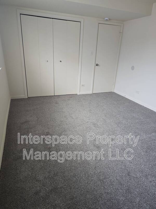 Building Photo - 9841 S Harlem Ave