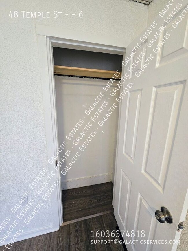 Building Photo - 48 Temple St