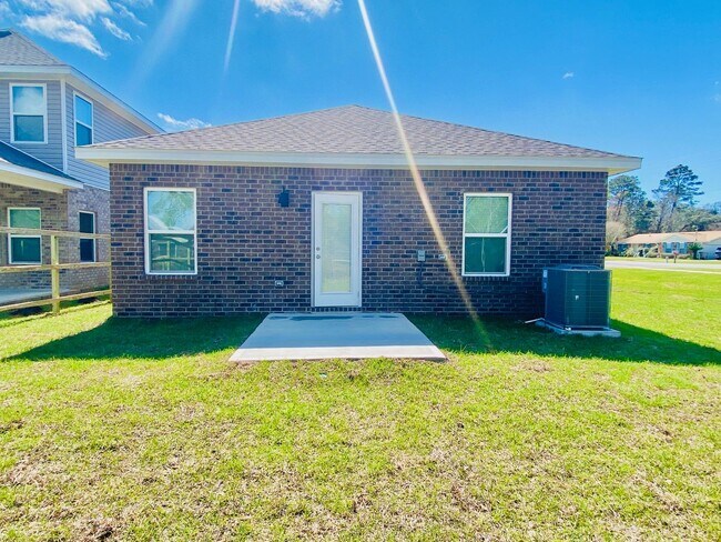 Building Photo - 9908 Starling Dr