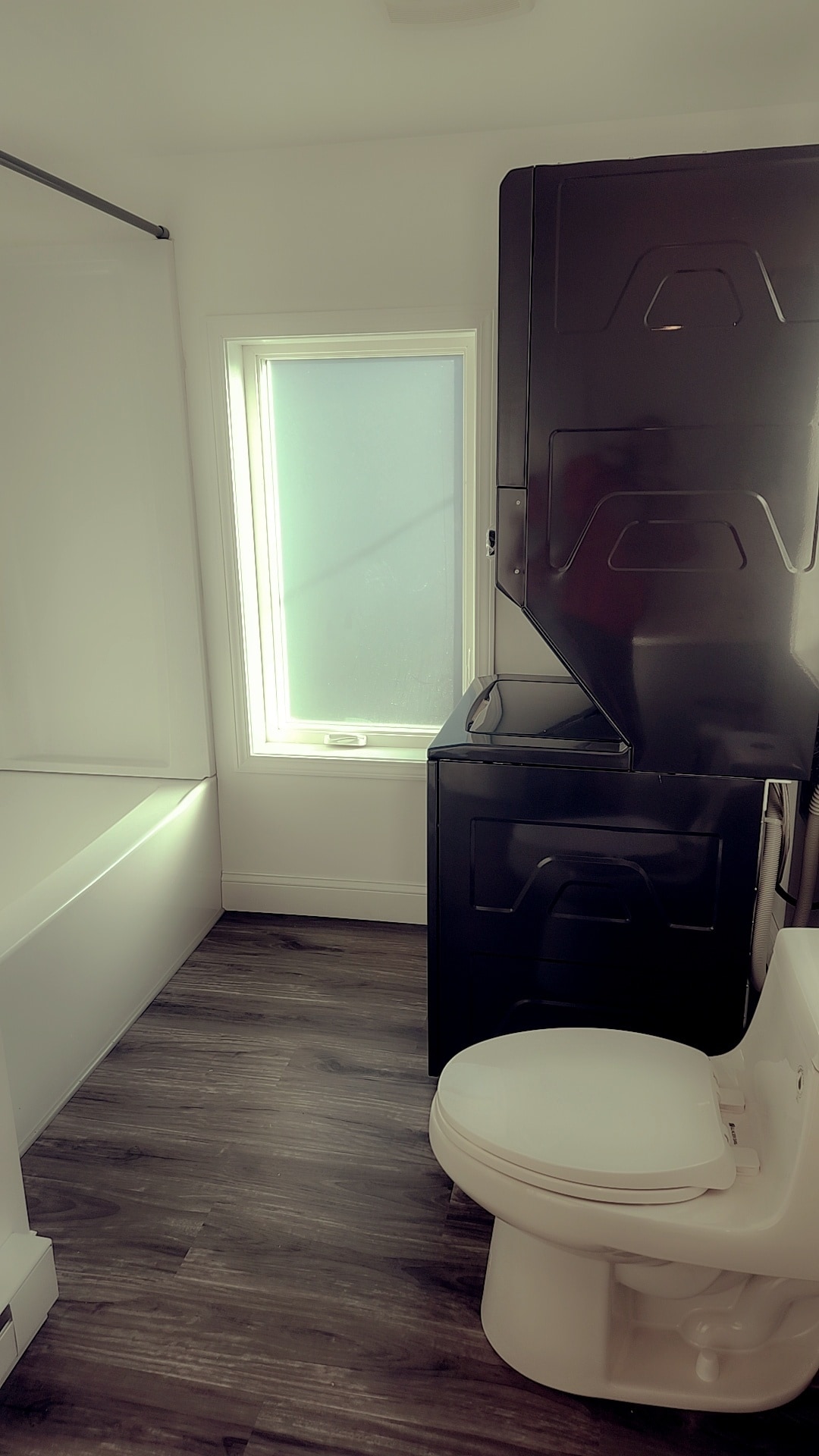 Bathroom - 806 N Ann St