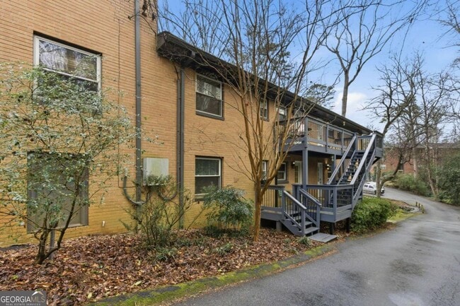 Building Photo - 1010 Scott Blvd