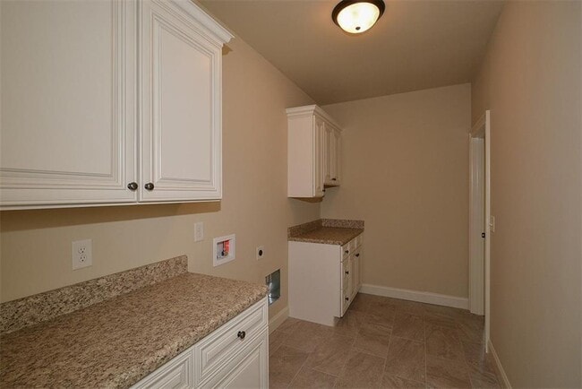 Building Photo - 2408 Rosapenna Ln SW