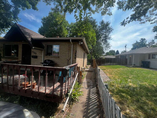 Primary Photo - 5366 S Huron St