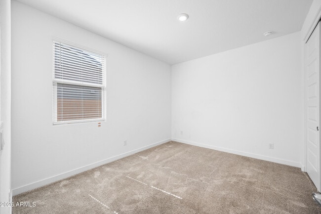 Building Photo - 8911 W Solano Dr