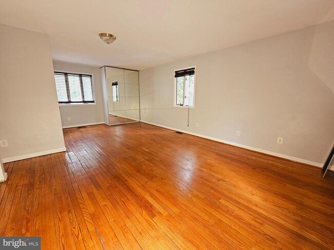 Building Photo - 4901 Chowan Ave