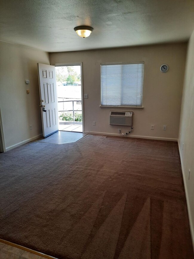 Building Photo - One bedroom apartment for rent in Fallon, ...