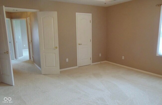Building Photo - 412 S Prestwick Ln