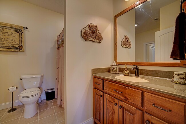 Building Photo - 329 Arrowood Pointe