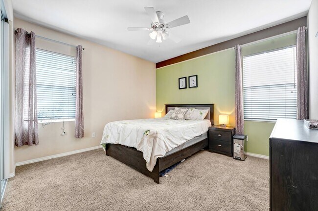 Building Photo - 26525 Craftsmen Ct