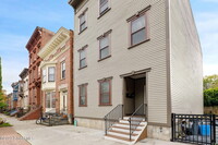 Building Photo - 364 Madison Ave