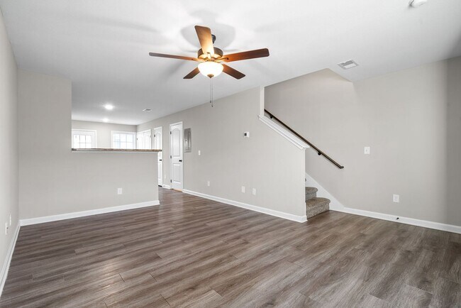 Building Photo - 292 Smithson Ln