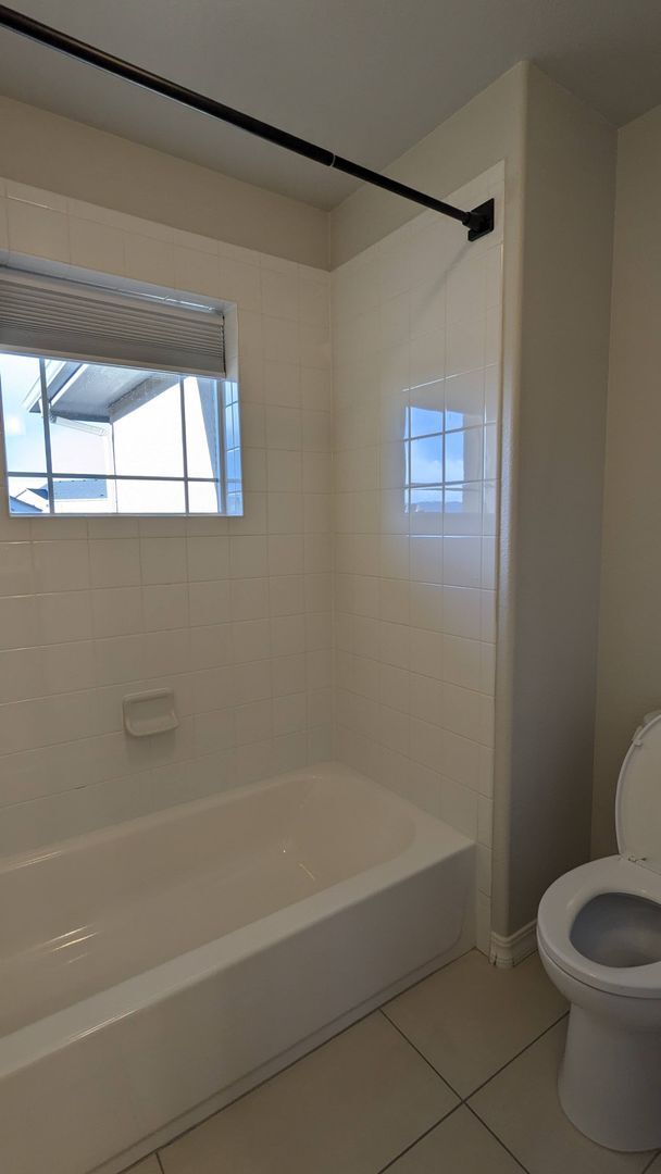 Building Photo - FOUR BED/3 BATH PRAIRIE STYLE HOME WITH GOURMET KITCHEN IN CORDERA NEIGHBORHOOD!