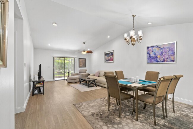 Building Photo - 6721 Bridlewood Ct