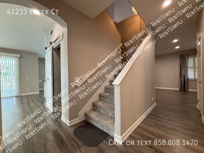 Building Photo - 41233 Essex Ct