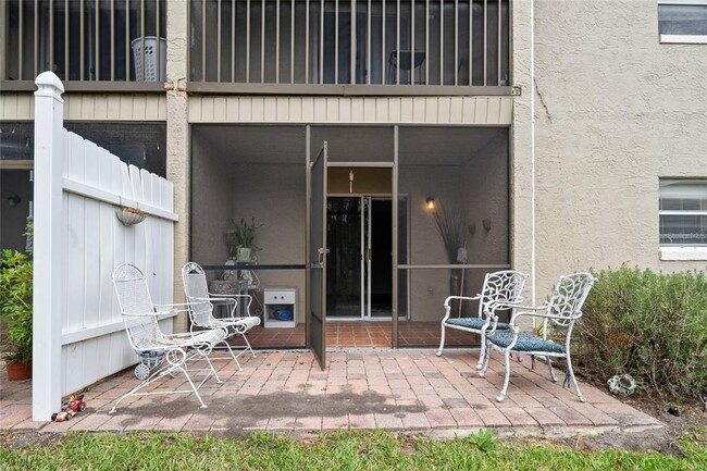 Building Photo - 4300 Hector Ct