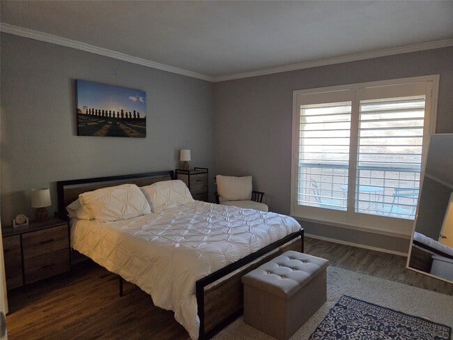 Building Photo - 10053 Westpark Dr