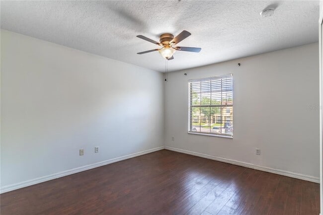 Building Photo - 6007 Scotchwood Glen