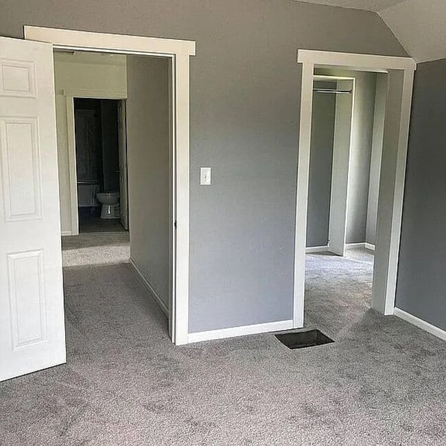 Building Photo - Click the “Apply Now” button or email wapmrentals@gmail.com for a prompt response.