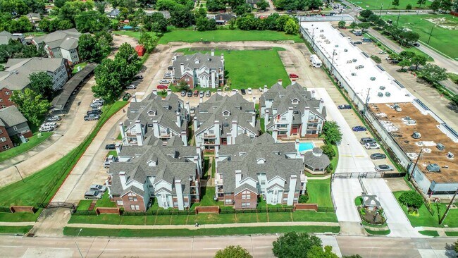 Building Photo - 10630 Westbrae Pkwy