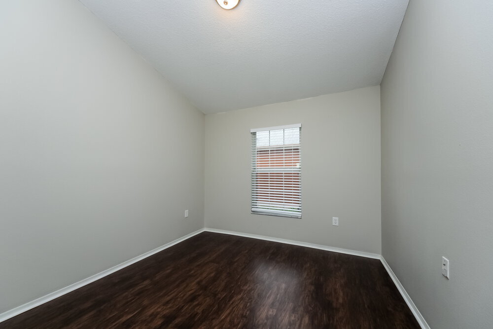 Building Photo - 2160 Jessa Dr