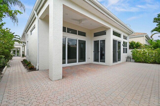 Building Photo - 118 Coral Cay Dr
