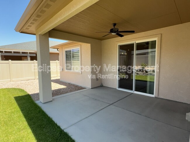 Building Photo - 679 Eadin Ln
