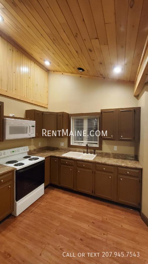 Building Photo - 60 S Factory St