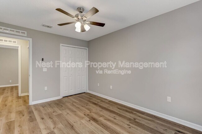 Building Photo - 172 King Arthur Ct