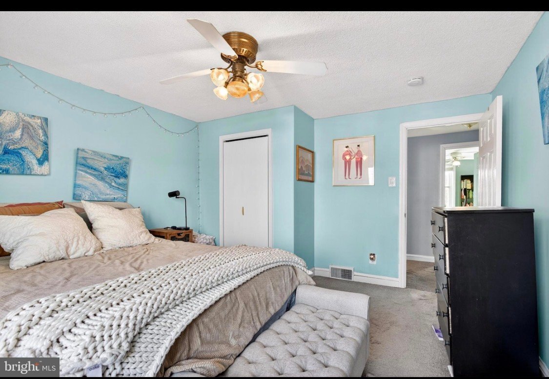 Building Photo - 304 Pine St