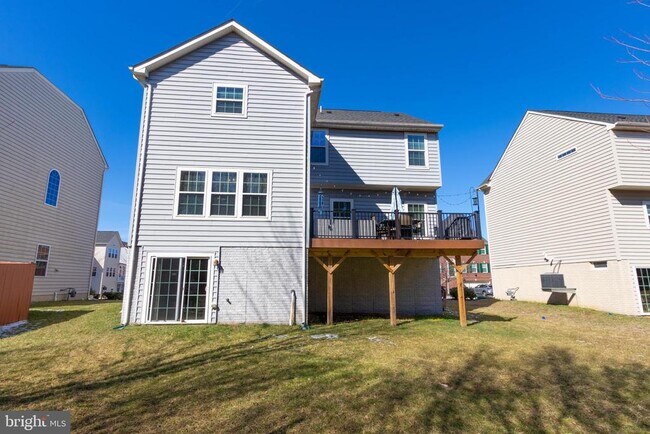 Building Photo - 7629 Hamelin Ln