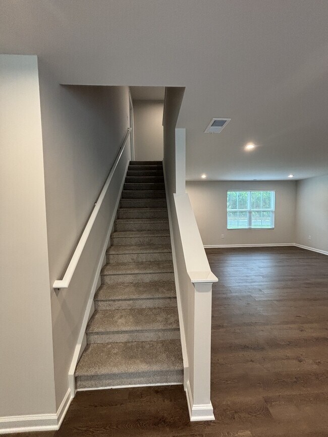 Building Photo - 282 N Coral Bells Wy