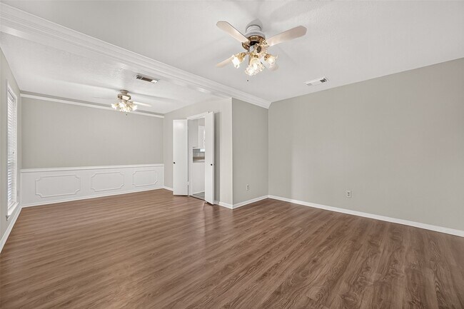 Building Photo - 25515 Stone Mill Ln