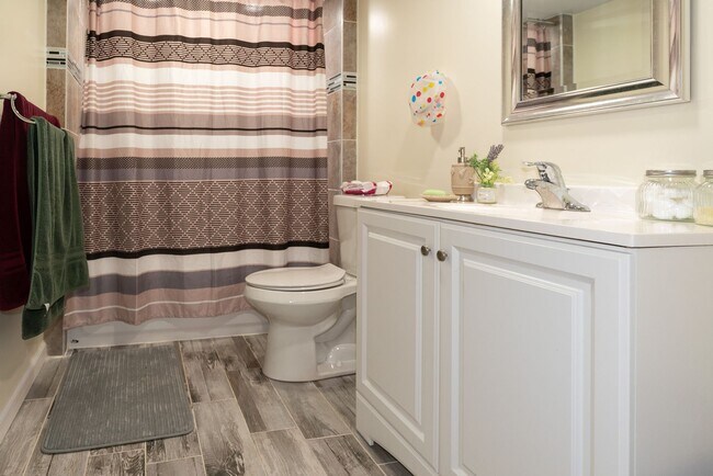 Building Photo - Beautiful 3-Bedroom, 3-Bathroom Home with Finished Basement, Garage, and Fenced Backyard – $1,995...