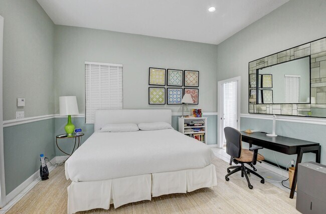 Building Photo - 2624 NW 63rd St