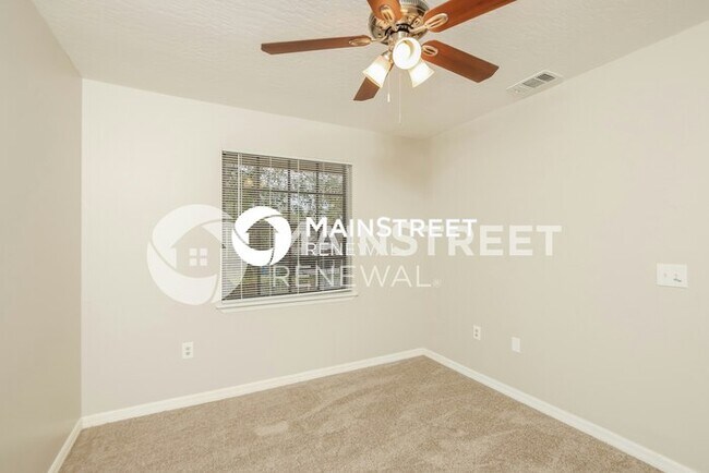 Building Photo - 1280 Goode Dr NE