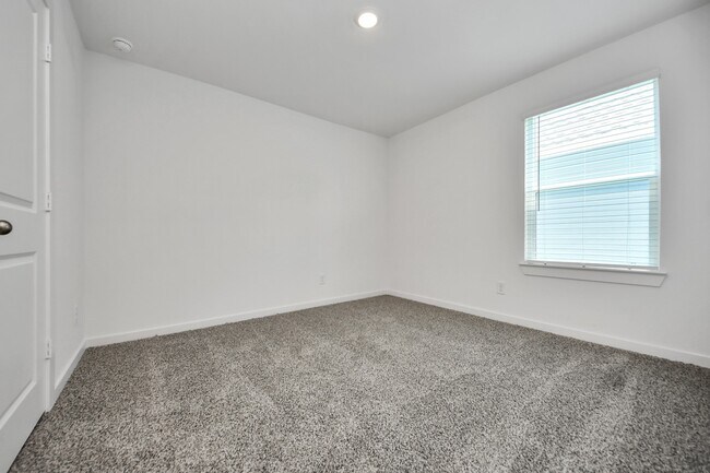 Building Photo - 2138 Olivos St