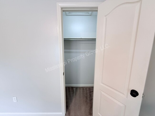 Building Photo - 3BR/2.5BA For Rent