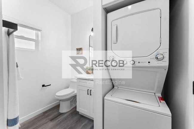 Building Photo - 8353 Ivory Coast Dr