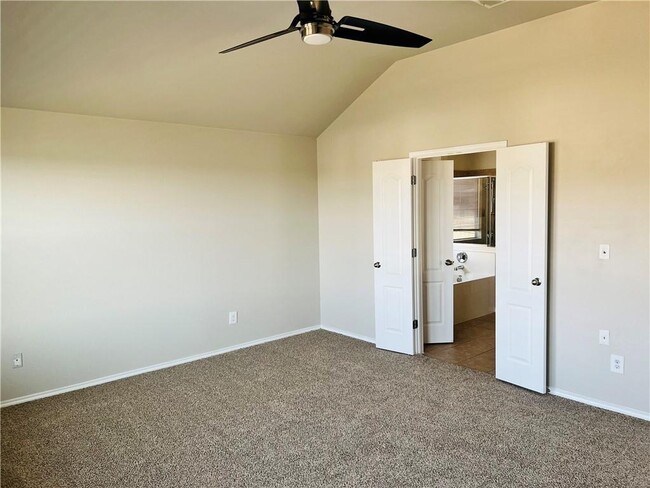 Building Photo - 1542 Haynie Bend